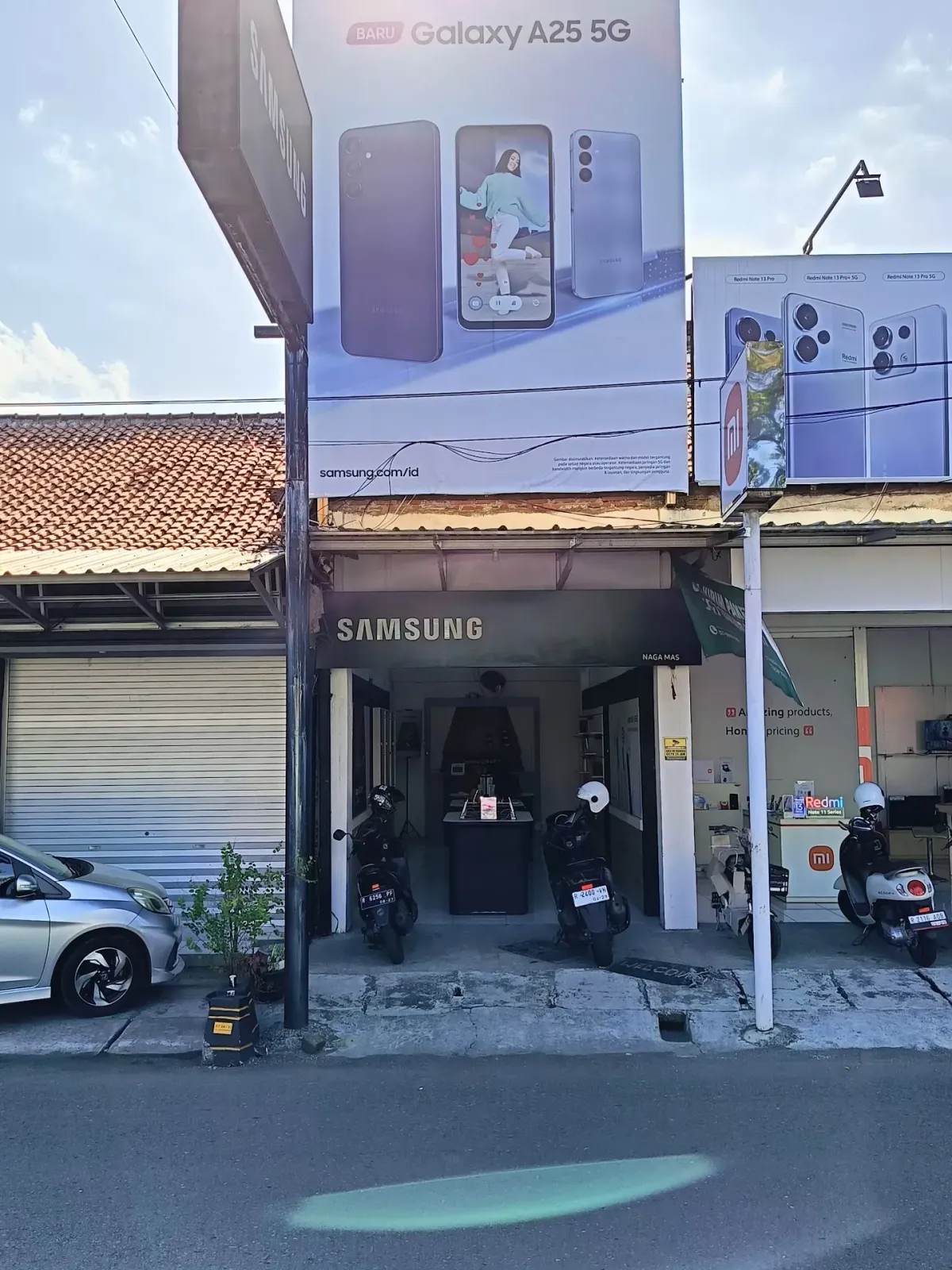 SAMSUNG PREMIUM STORE NAGA CELL CILACAP