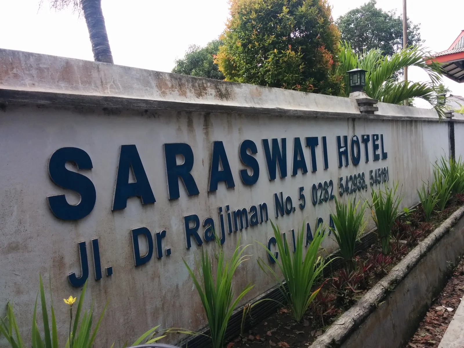 Saraswati Hotel