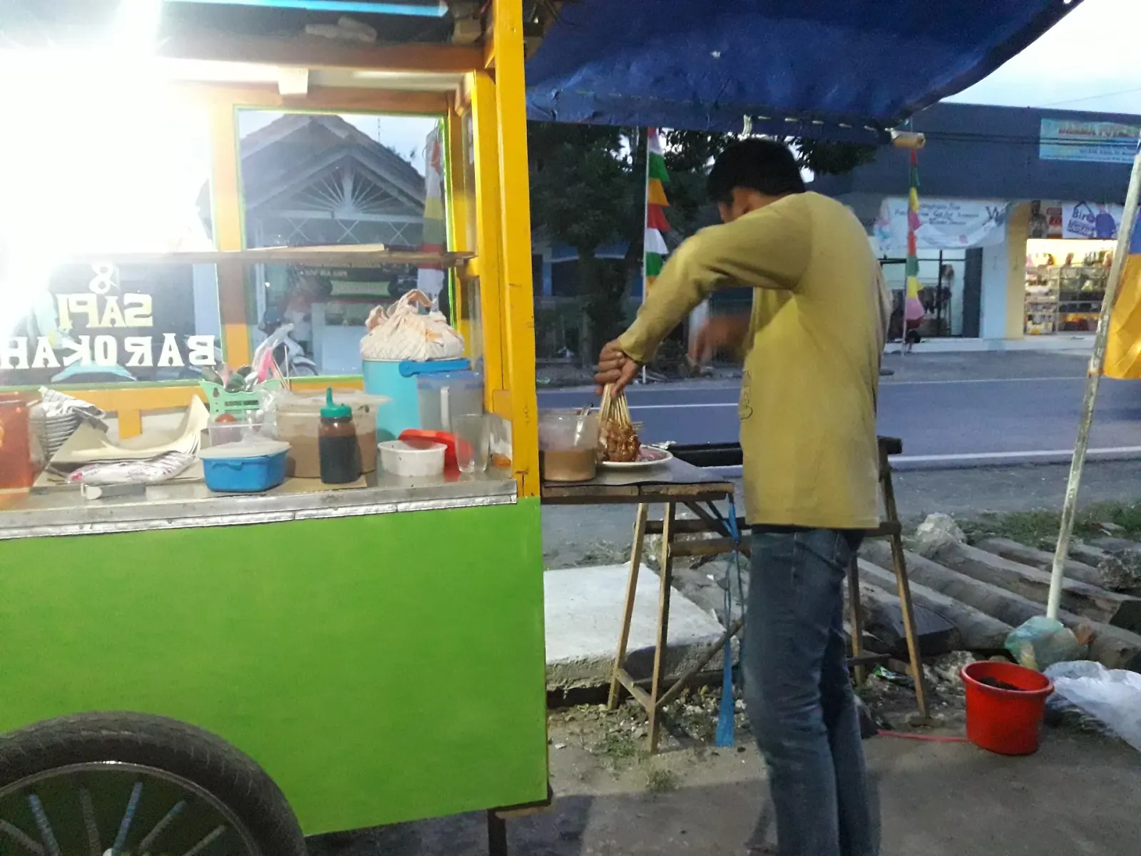 SATE AYAM DAN SAPI BAROKAH
