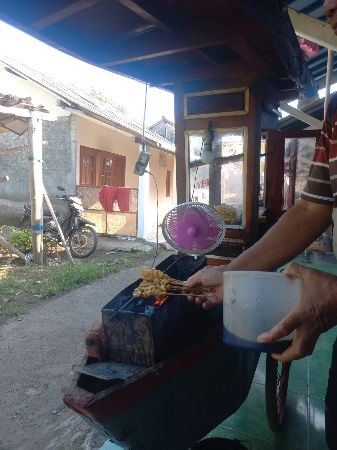 sate ayam pak is