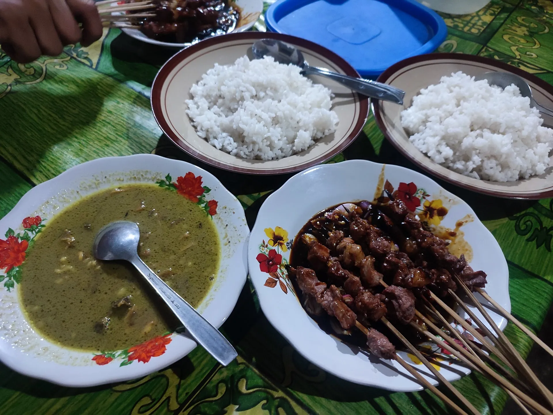 SATE PE WARIS DENAN