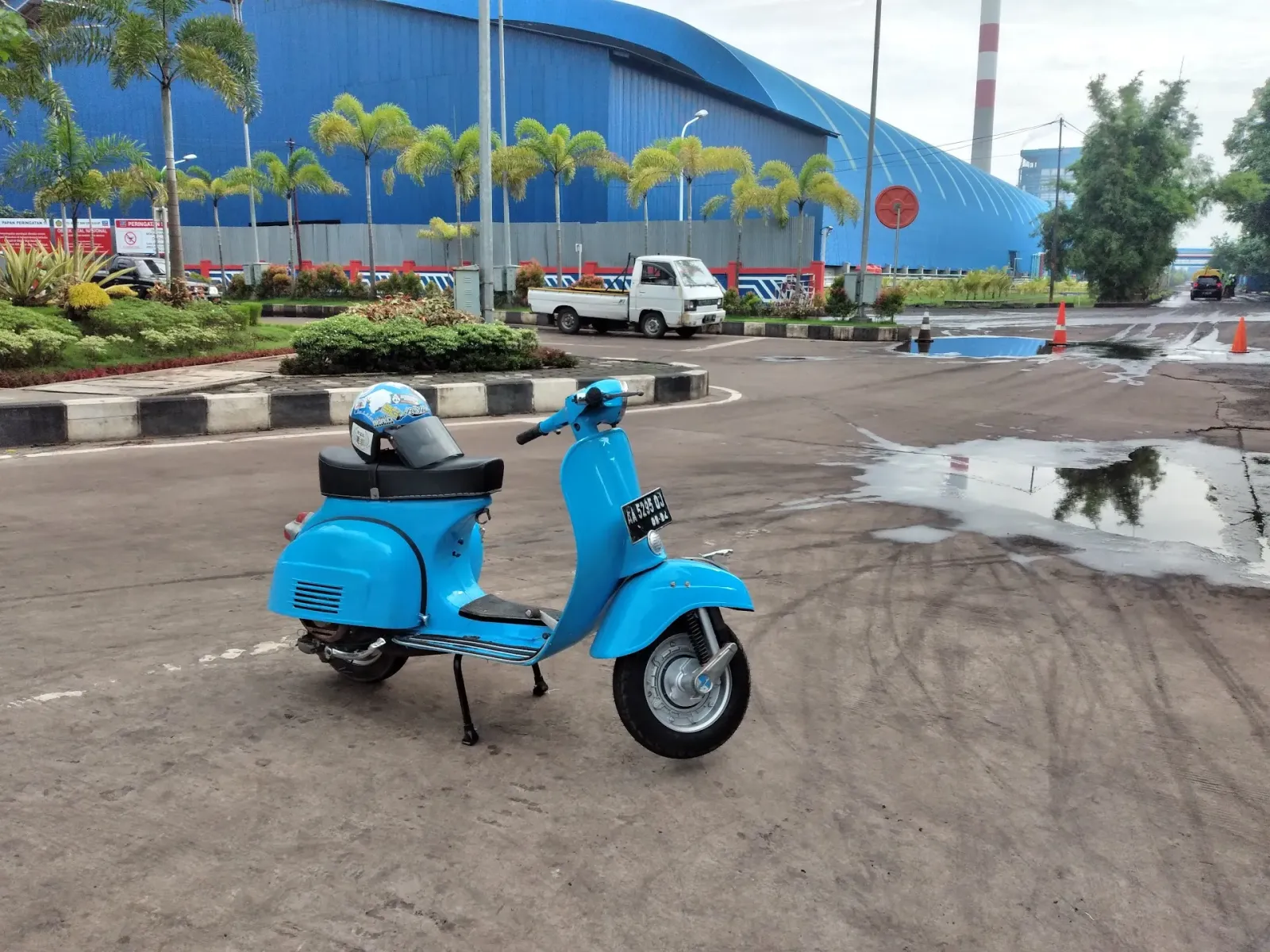 Scooter blue