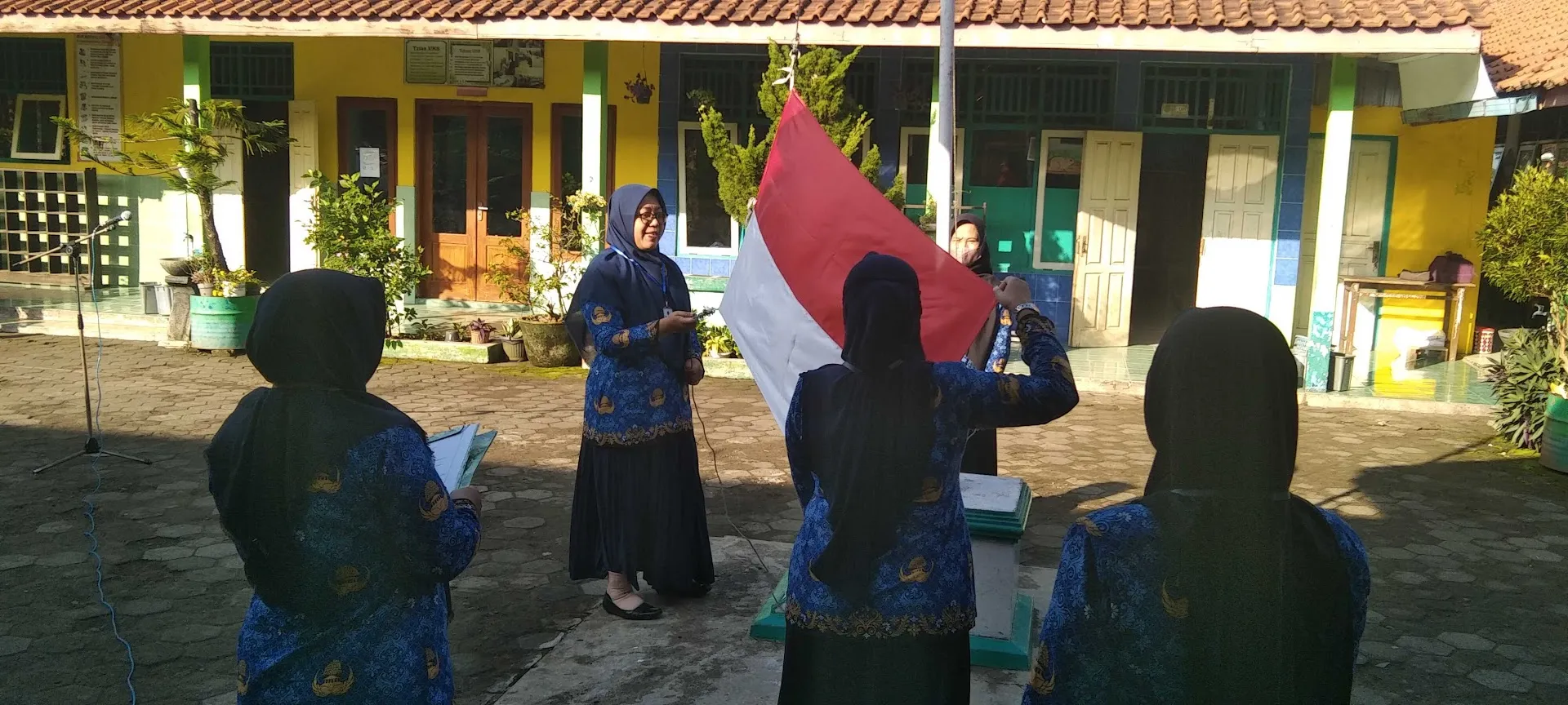 Sd menganti