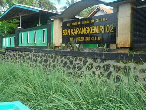 SD Negeri Karangkemiri 02