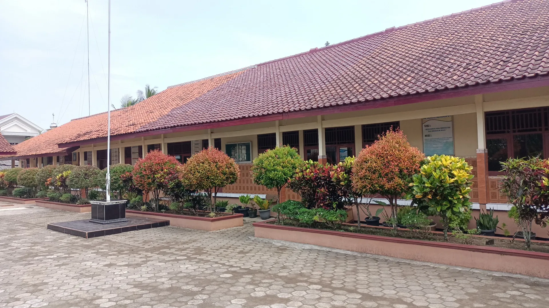 SDN Adiraja 01