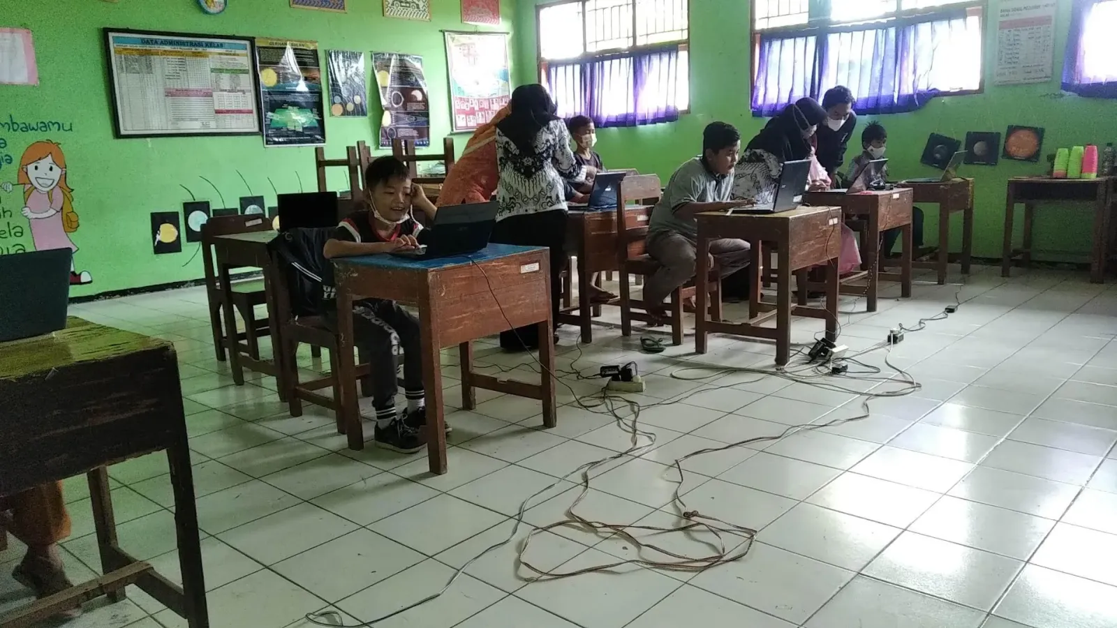 SDN Mujur Lor 02