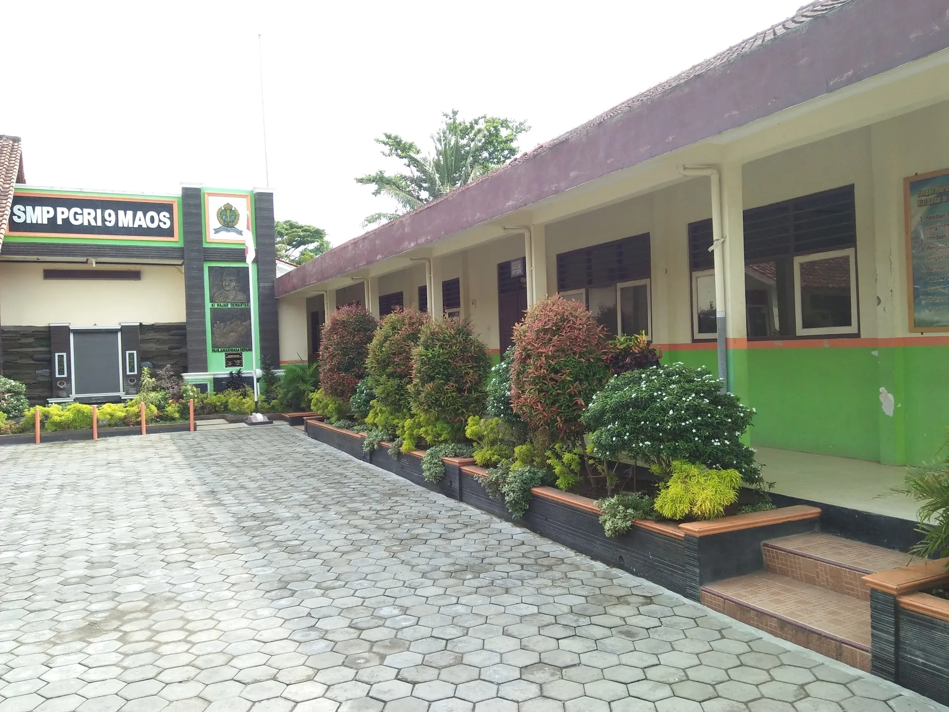 Sekolah Menengah Pertama PGRI 9