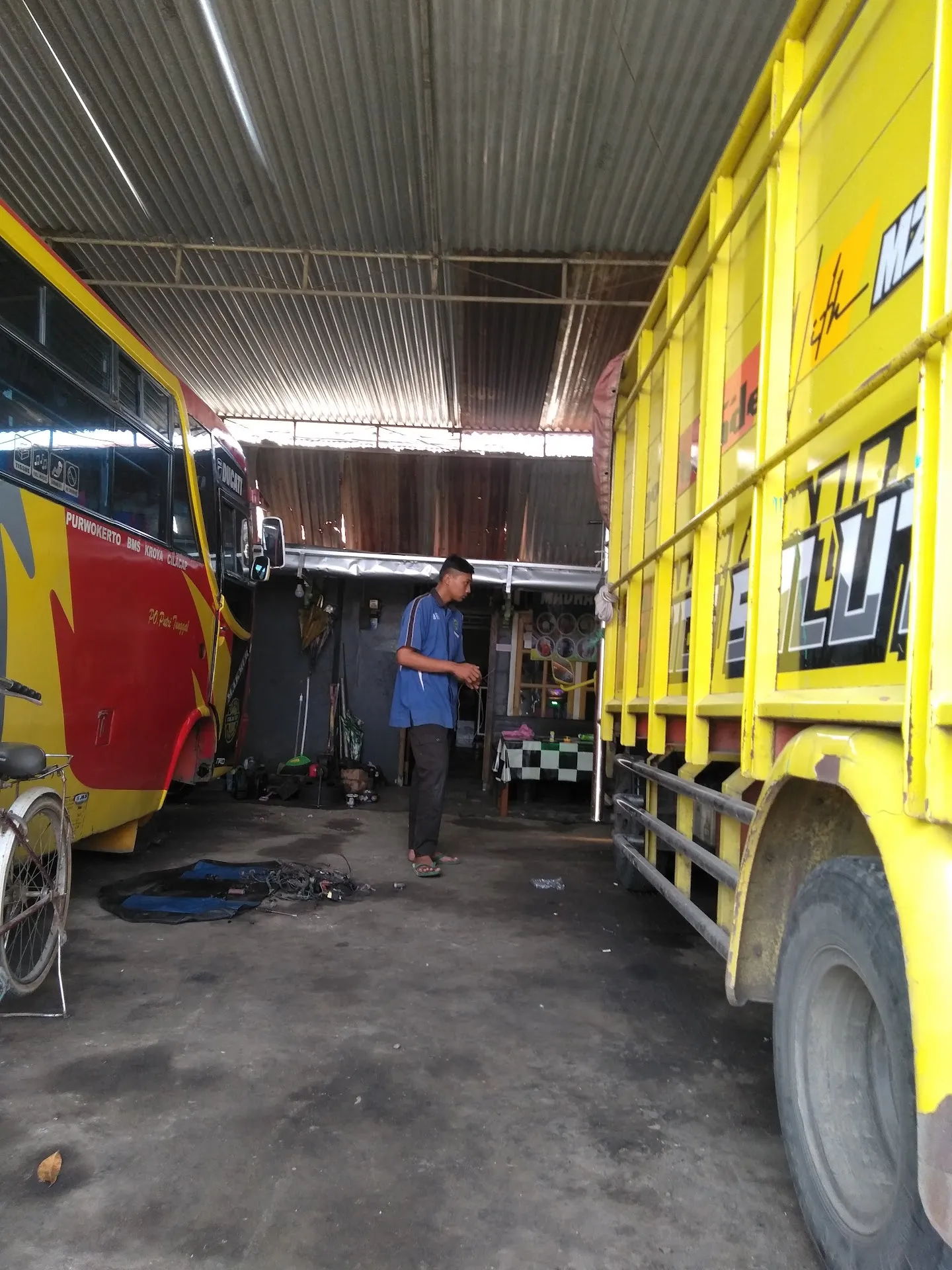 Serba serbi nona manis