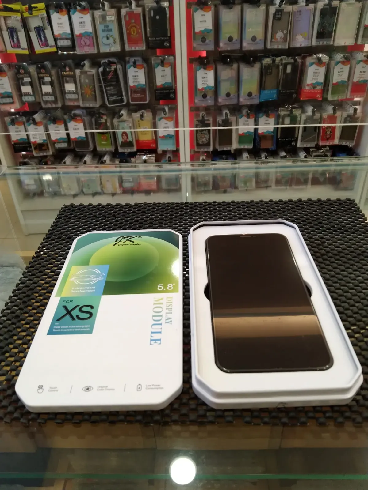 SERVICE HP TERDEKAT GRAHA INDRA PHONE RAWALO