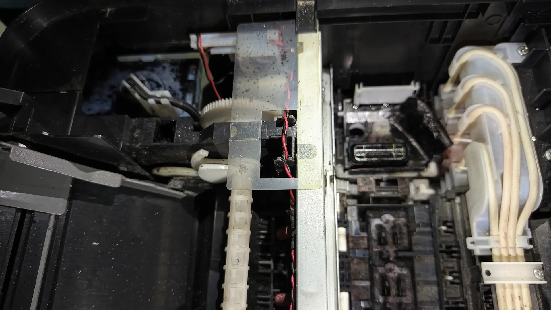 Service Komputer dan Laptop Pageraji