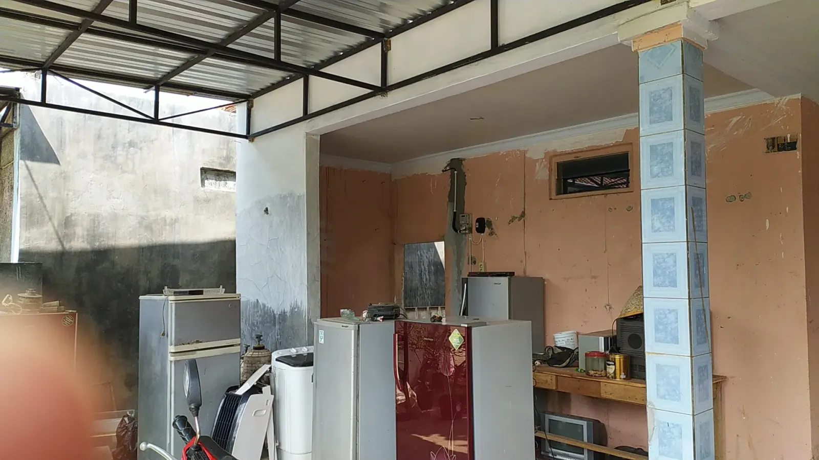 Servis elektronik Pak Sarwo