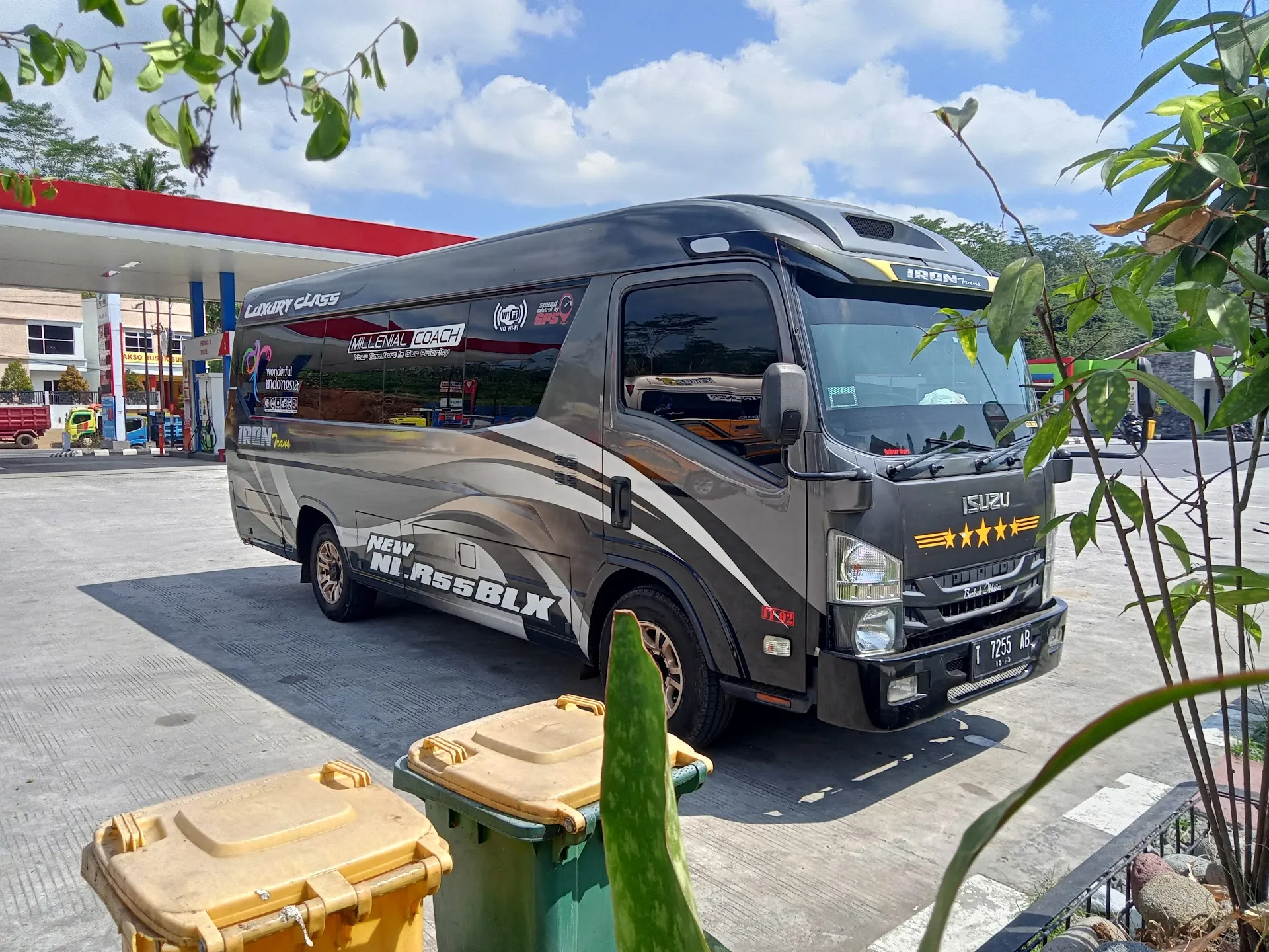 SEWA ELF HIACE NUSAWUNGU CILACAP