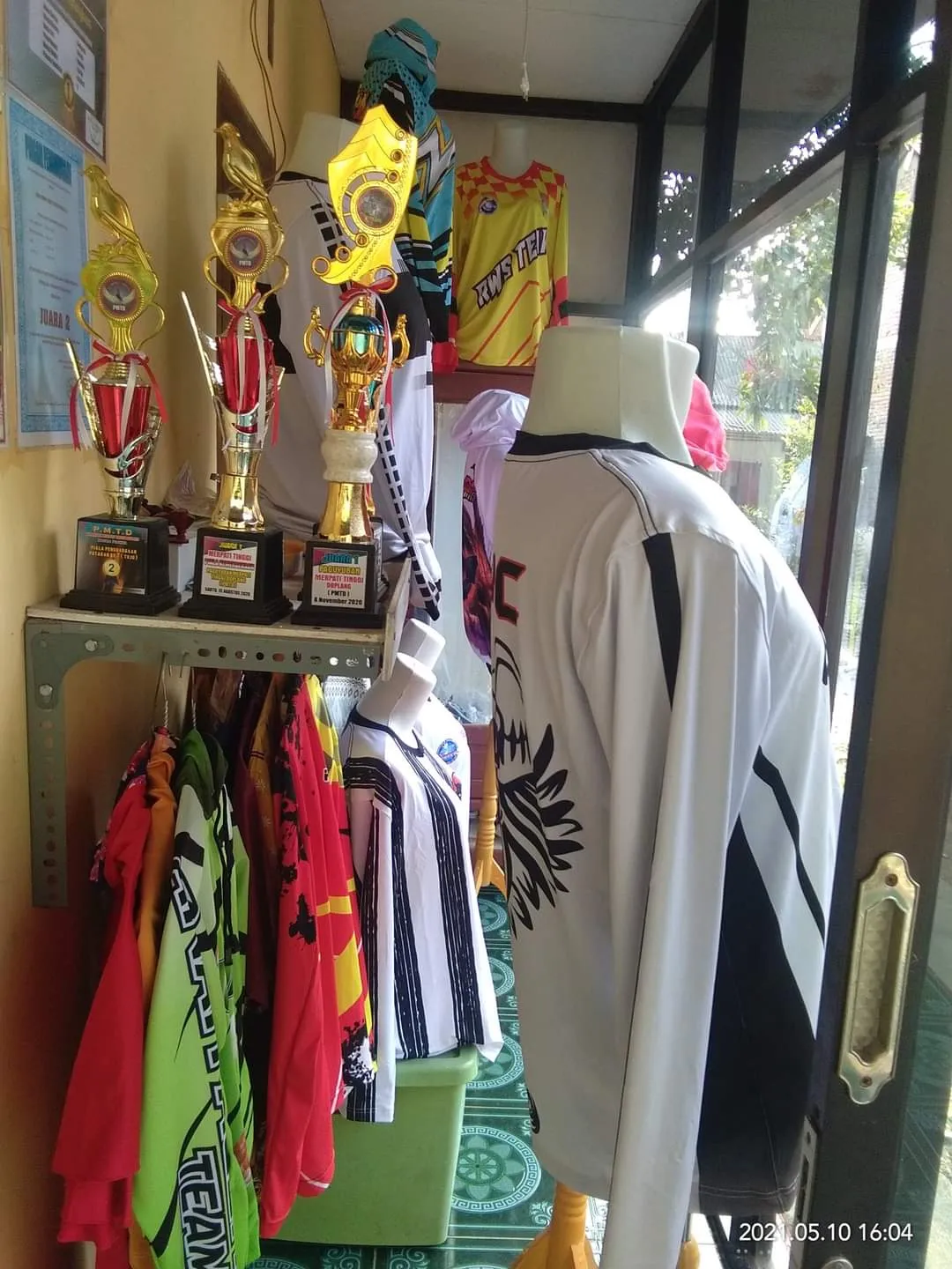 Shin Uniquin Shope
