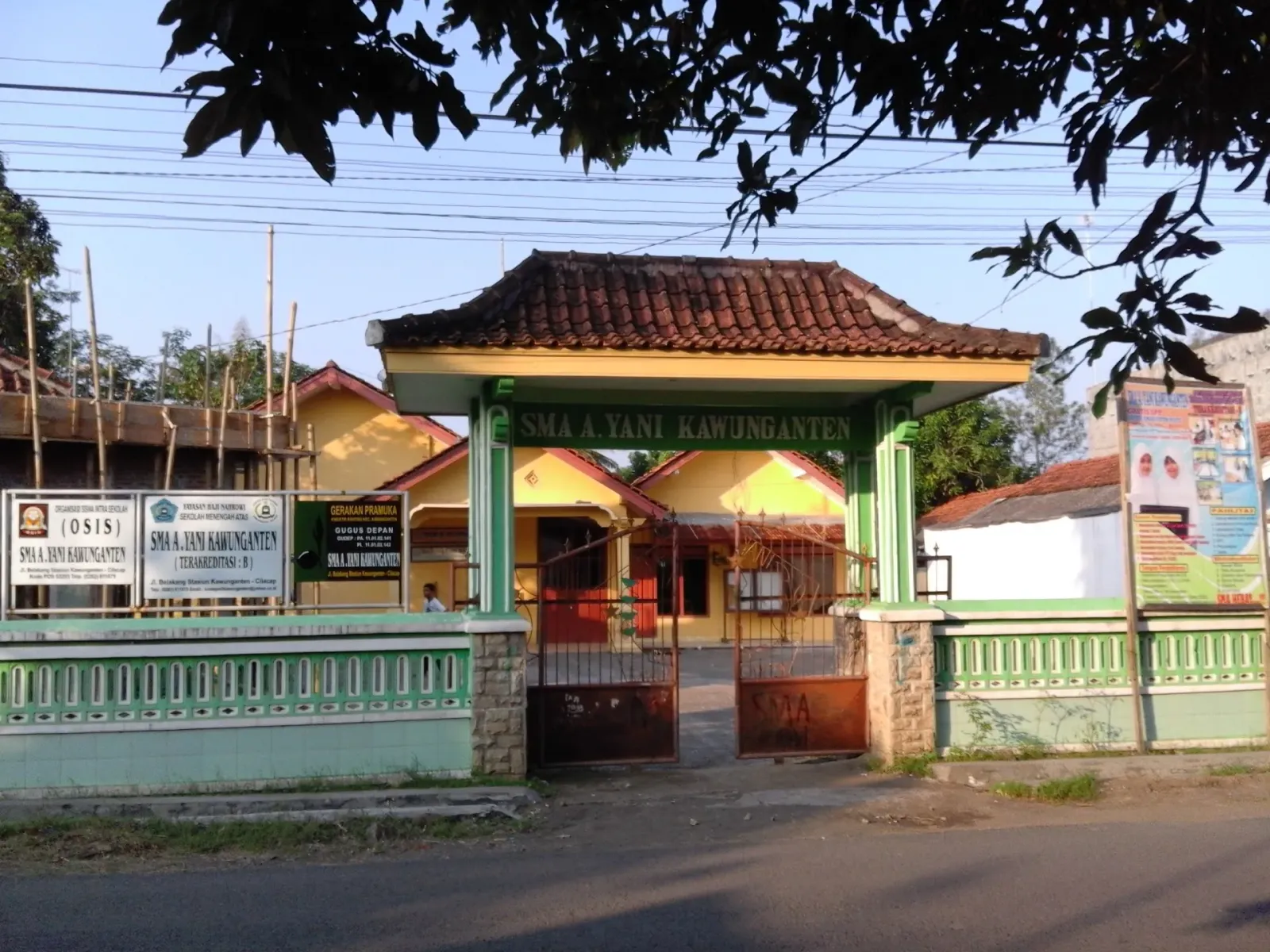 SMA Ahmad Yani Kawunganten