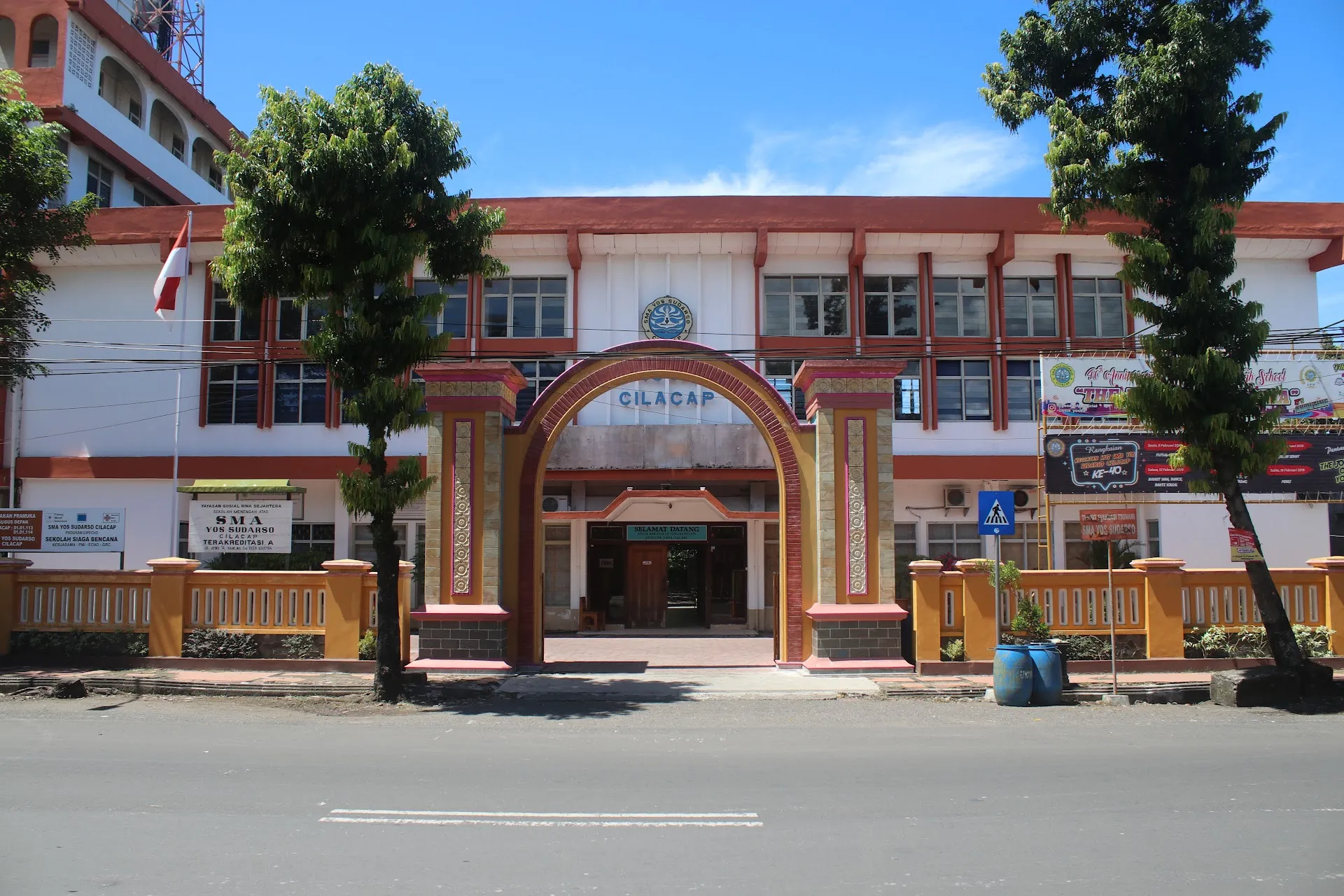 SMA Yos Sudarso Cilacap