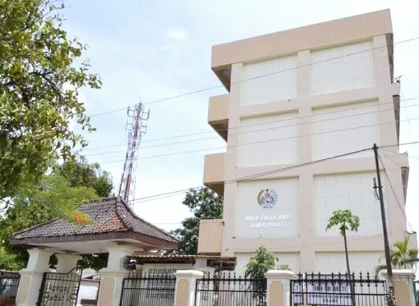 Sma/smk sri mukti cilacap