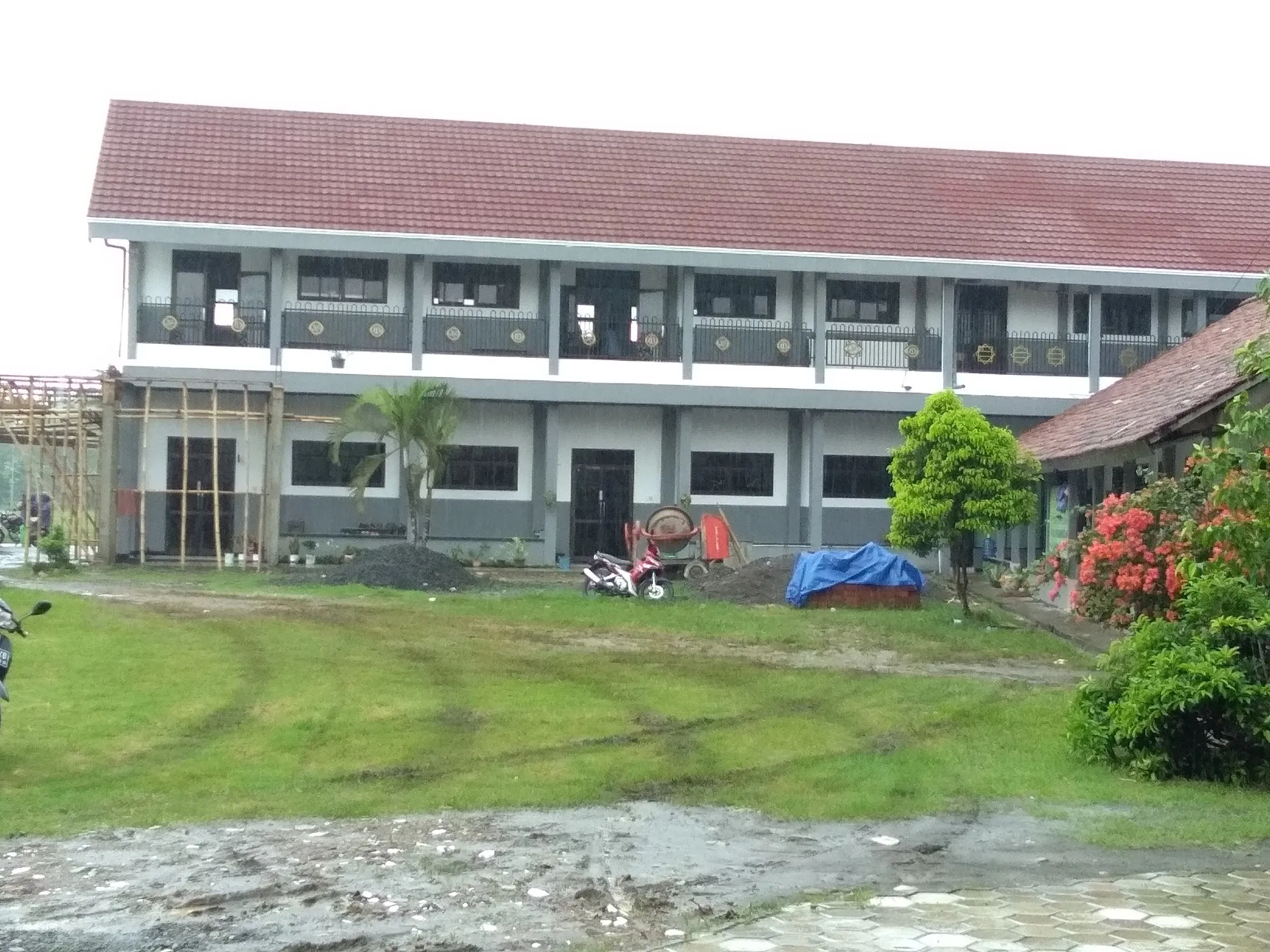 SMK Al Munawwarah Cilacap
