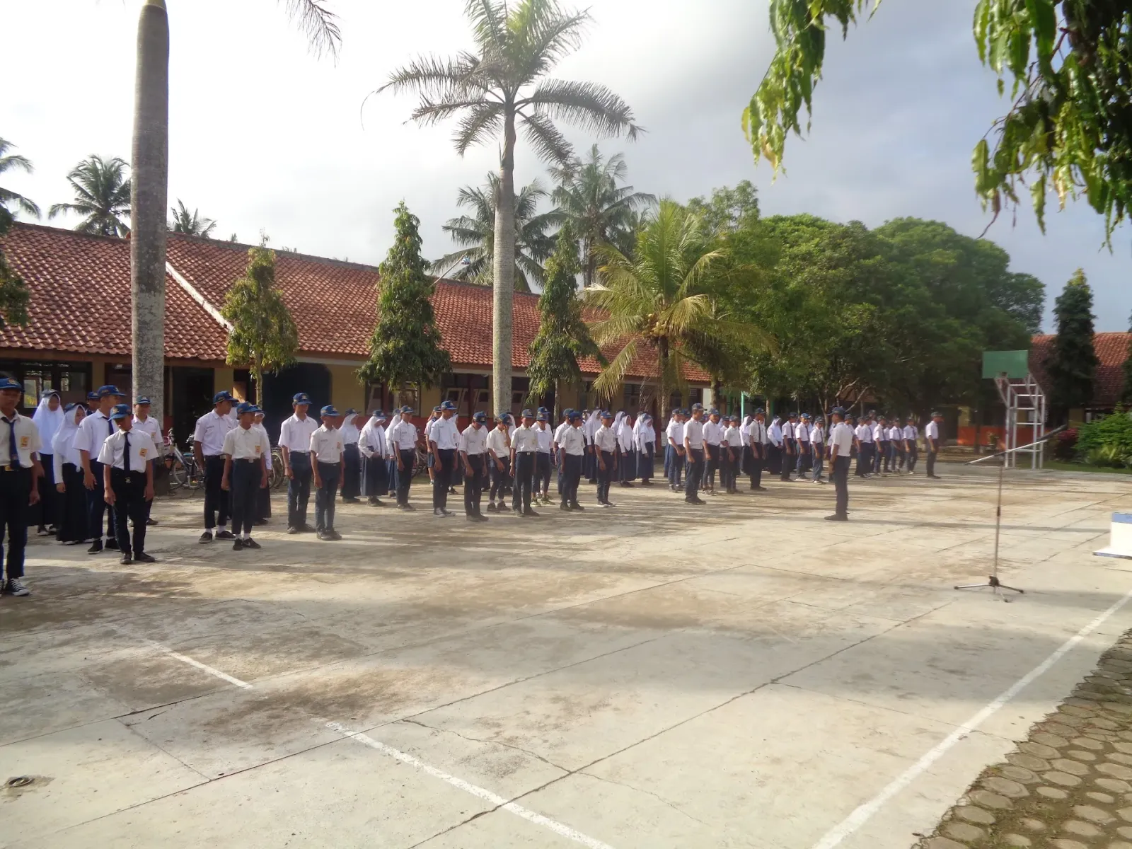 SMP PGRI 5 GANDRUNGMANGU