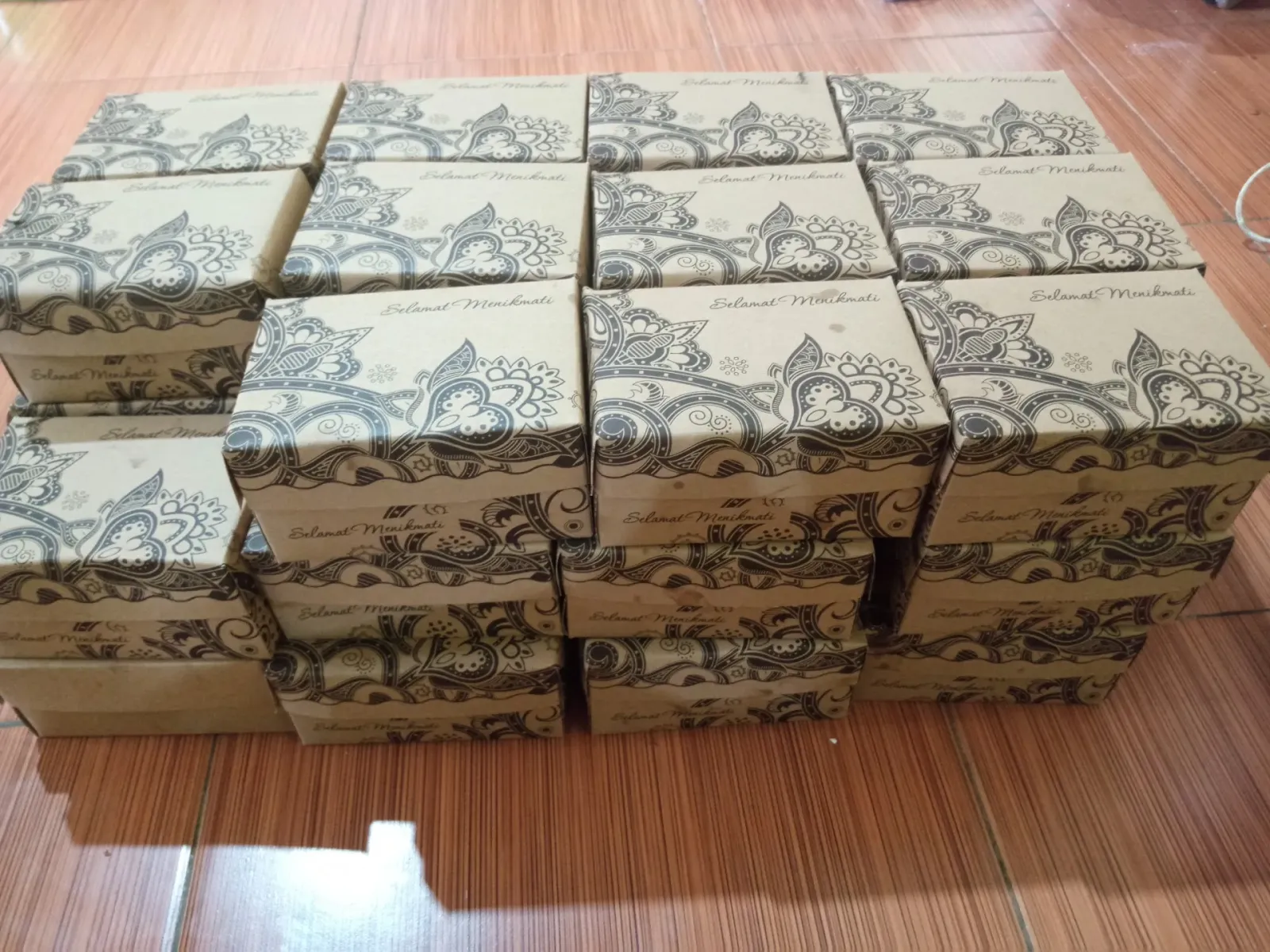 Snack bunda bagus aneka kue kering,kue tradisiona lebaran cilacap dan jajan pasar