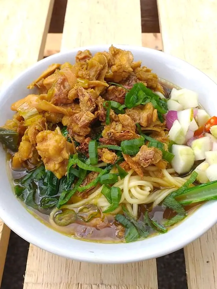sop ayam kampung "Ning Nong"