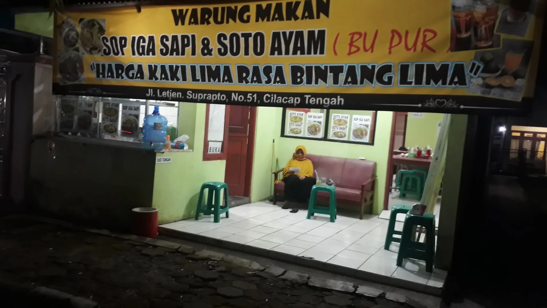 Sop Iga dan Soto Ayam Bu. Pur