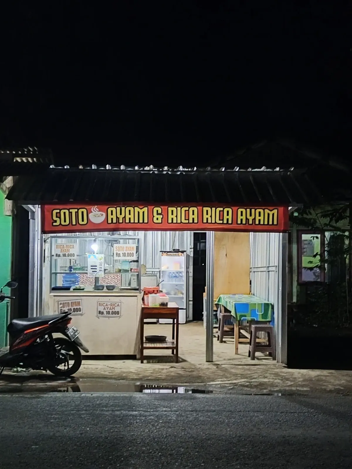 SOTO AYAM DAN RICA RICA AYAM