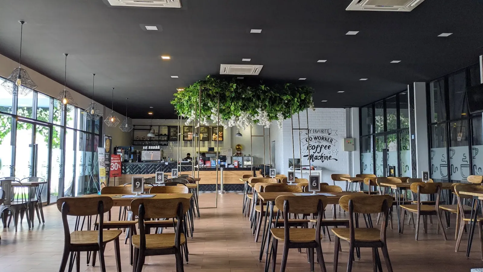 SOULNES1A Lounge & Resto