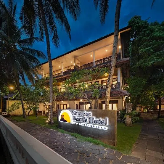 Sunrise Beach Hotel