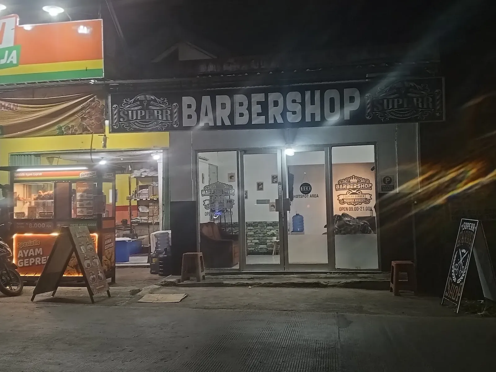 SUPERR BARBERSHOP