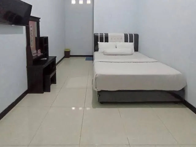 Surya Abadi Homestay Syariah RedPartner - Standard Double Room