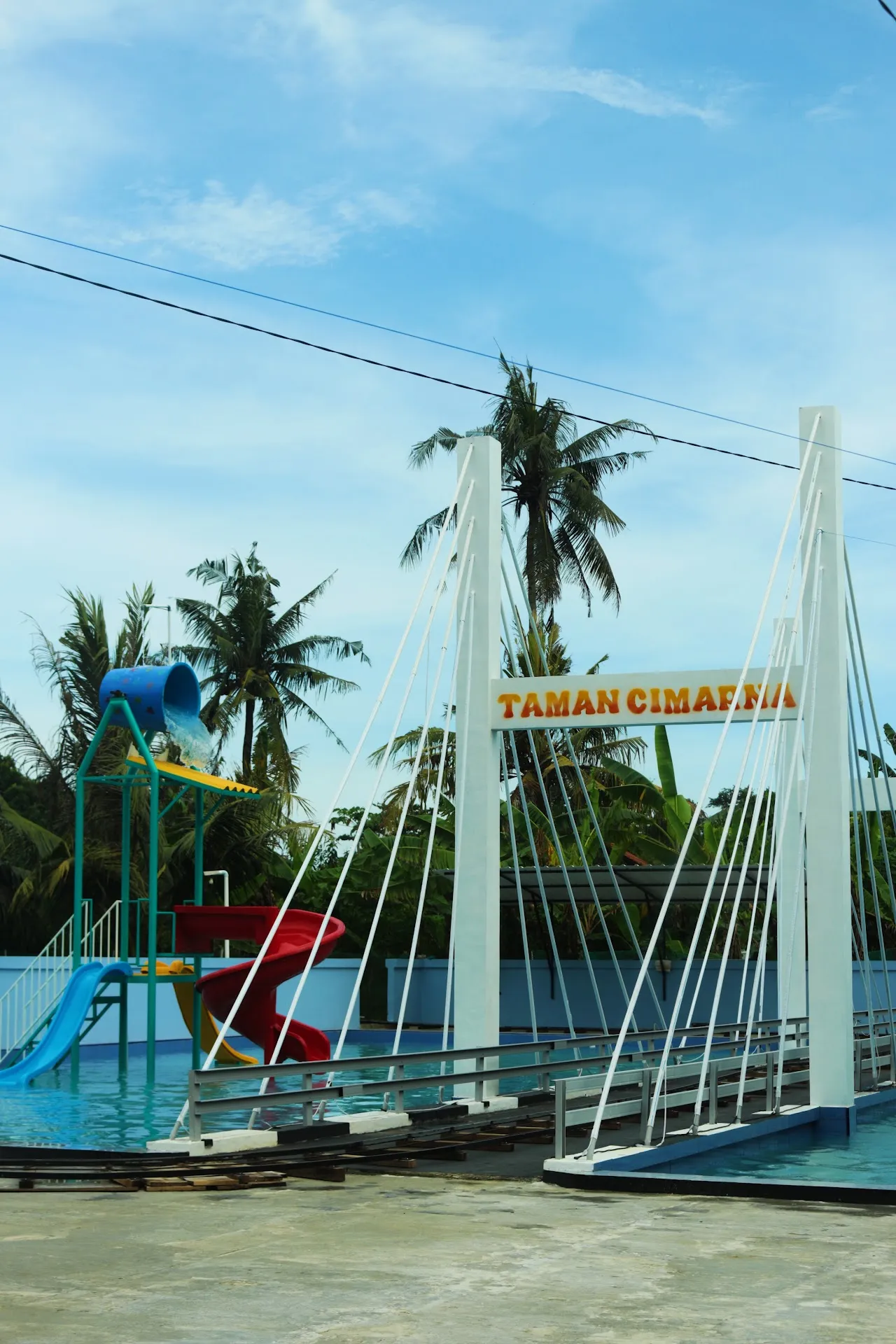 TAMAN CIMARNA ( kolam renang )