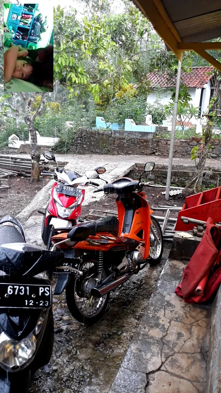 Tambal ban & cuci motor pak warno