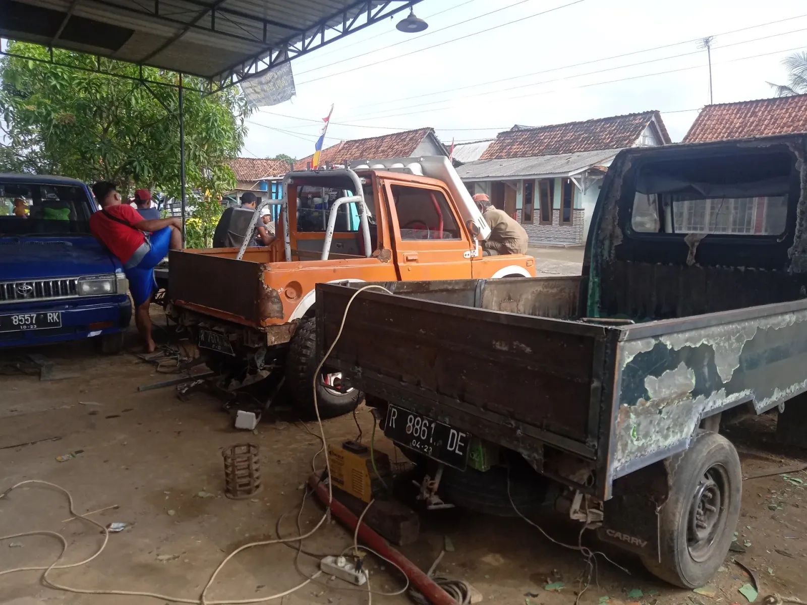 Tanto Bengkel ( Spesialisasi Bus dan Truk )