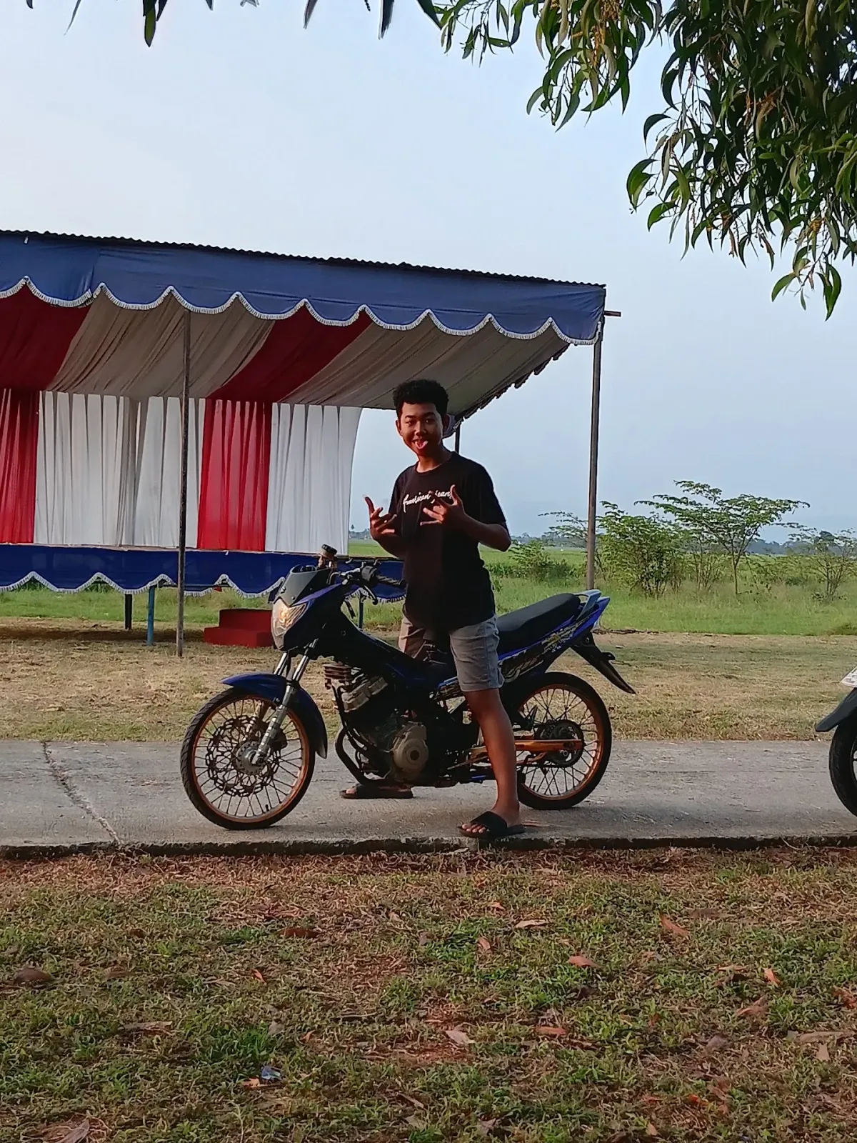 Tasul bagian ngopi