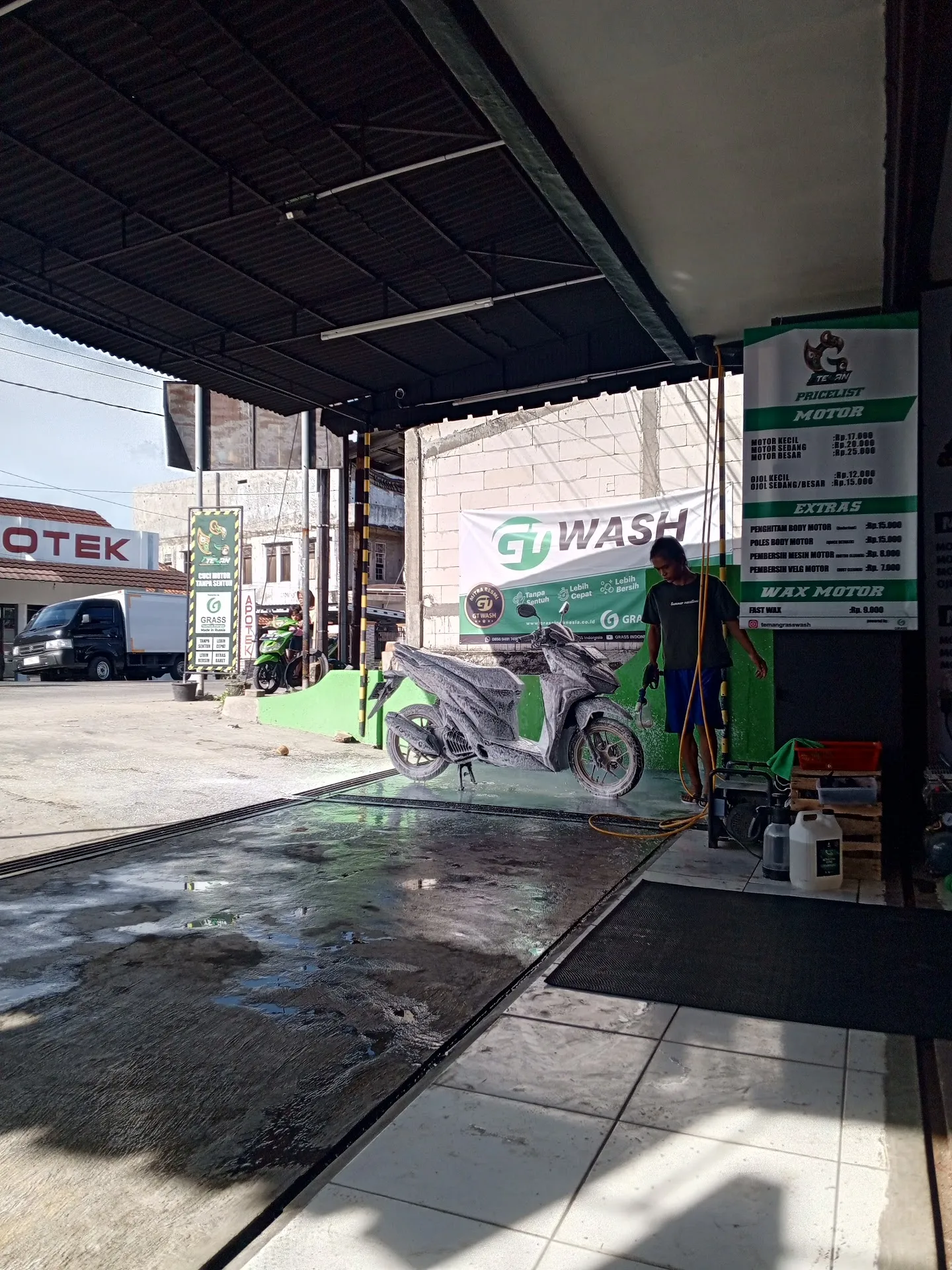 TEMAN GRASS WASH