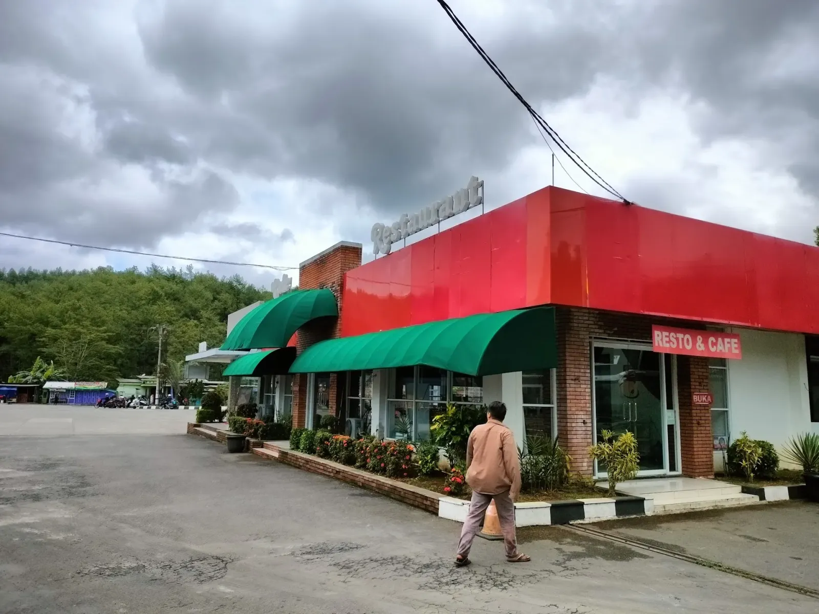 Tempat makan PO Budiman