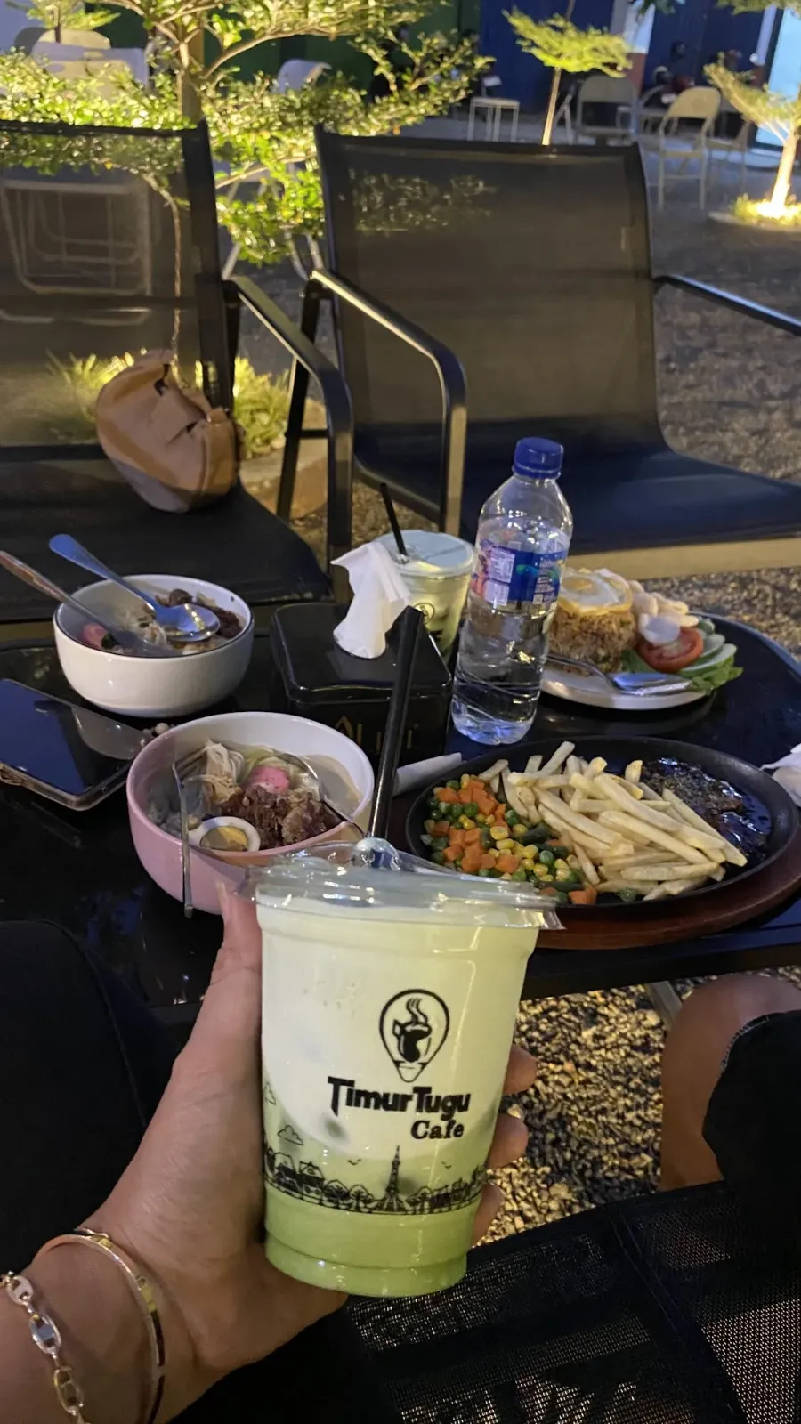 Timur Tugu Cafè