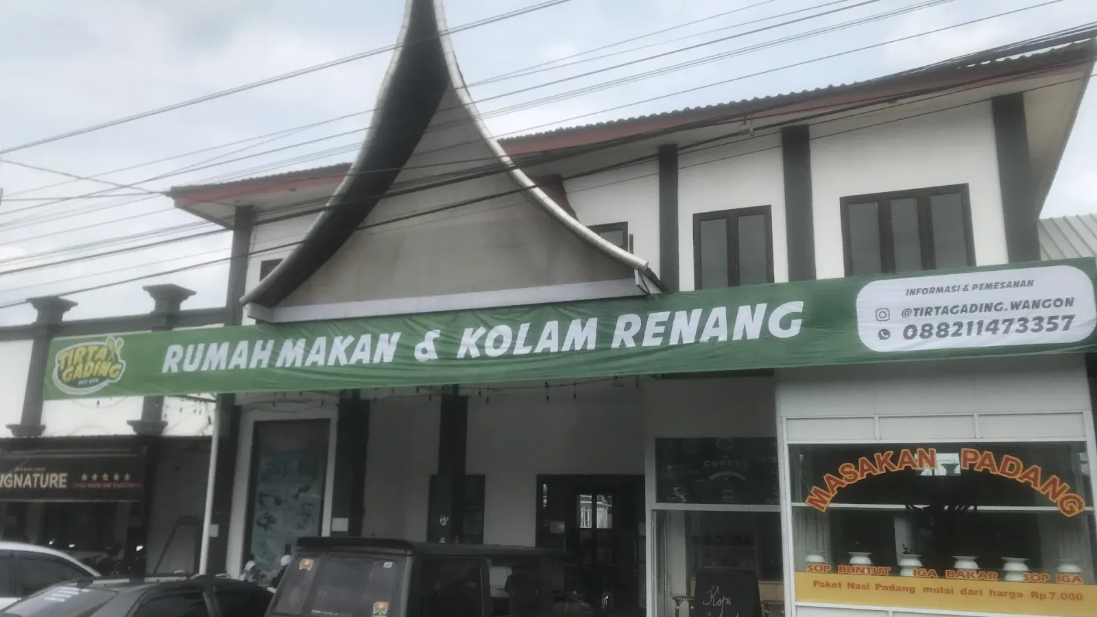 Tirta Gading Rest Area (Kolam Renang & Rumah Makan)