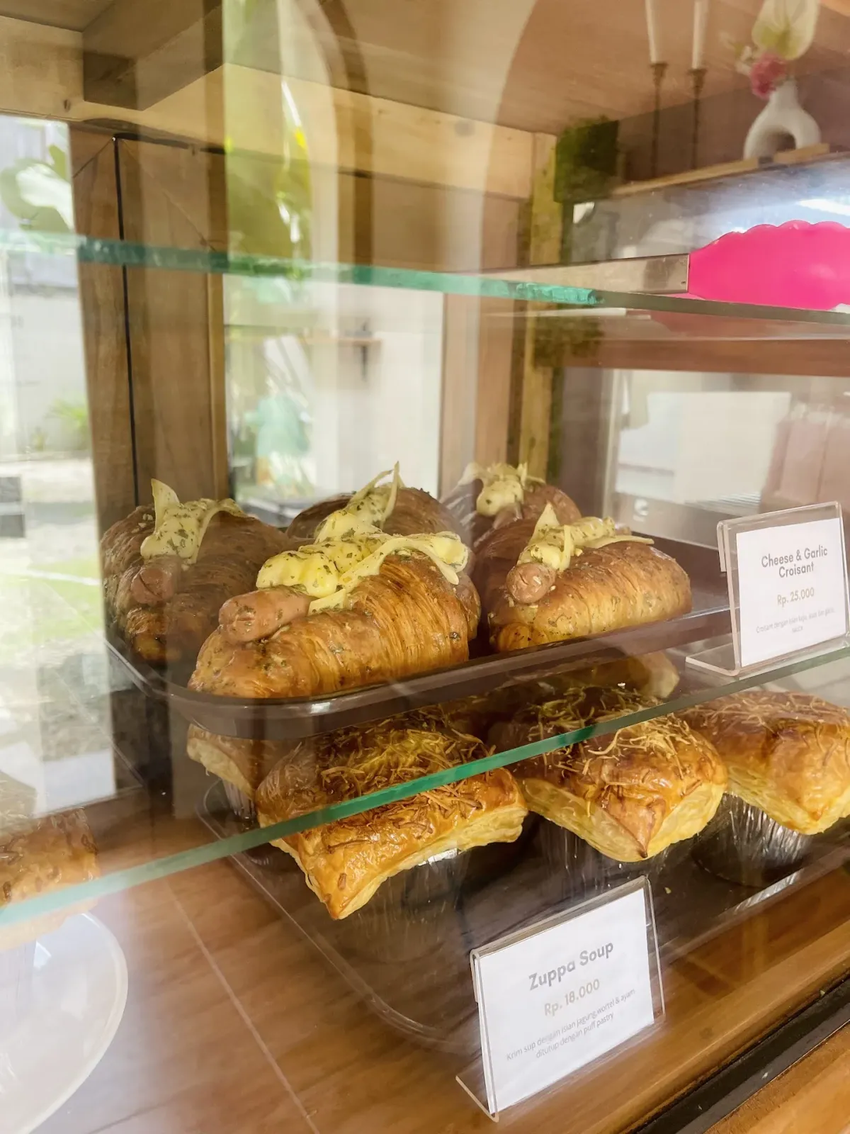 TJ Patisserie – Kedai Kue Rumahan Instagramable Gandrungmanis