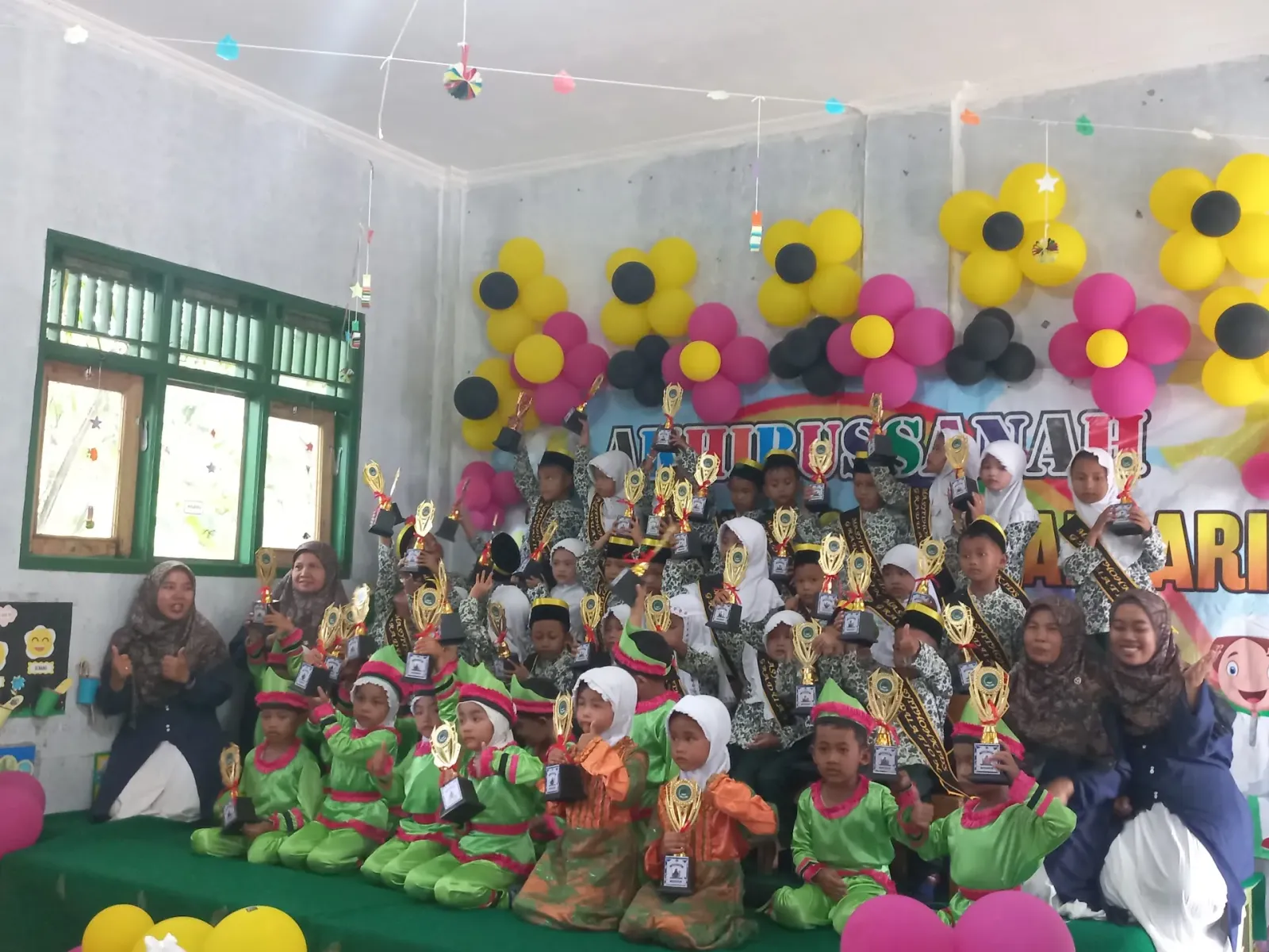 TK MASYITOH ALHIKMAH KAWUNGANTEN