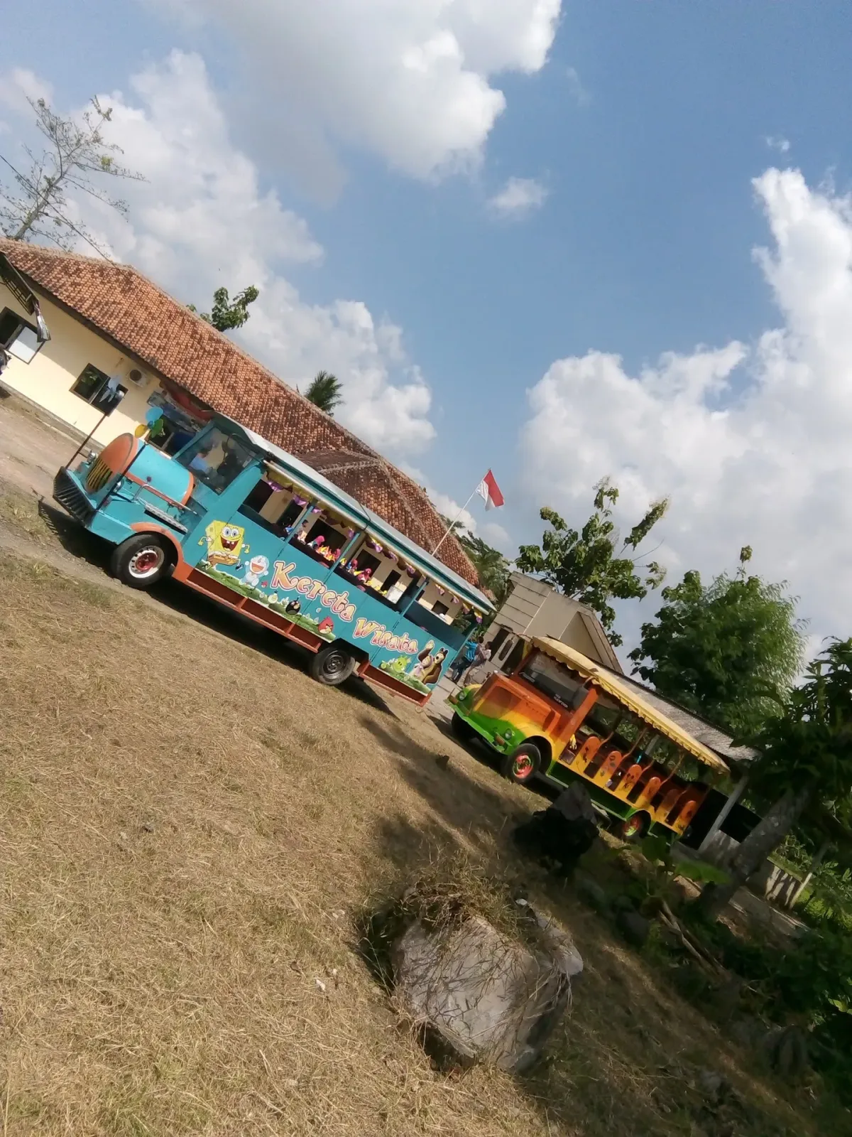 Toembeng Kereta Wisata