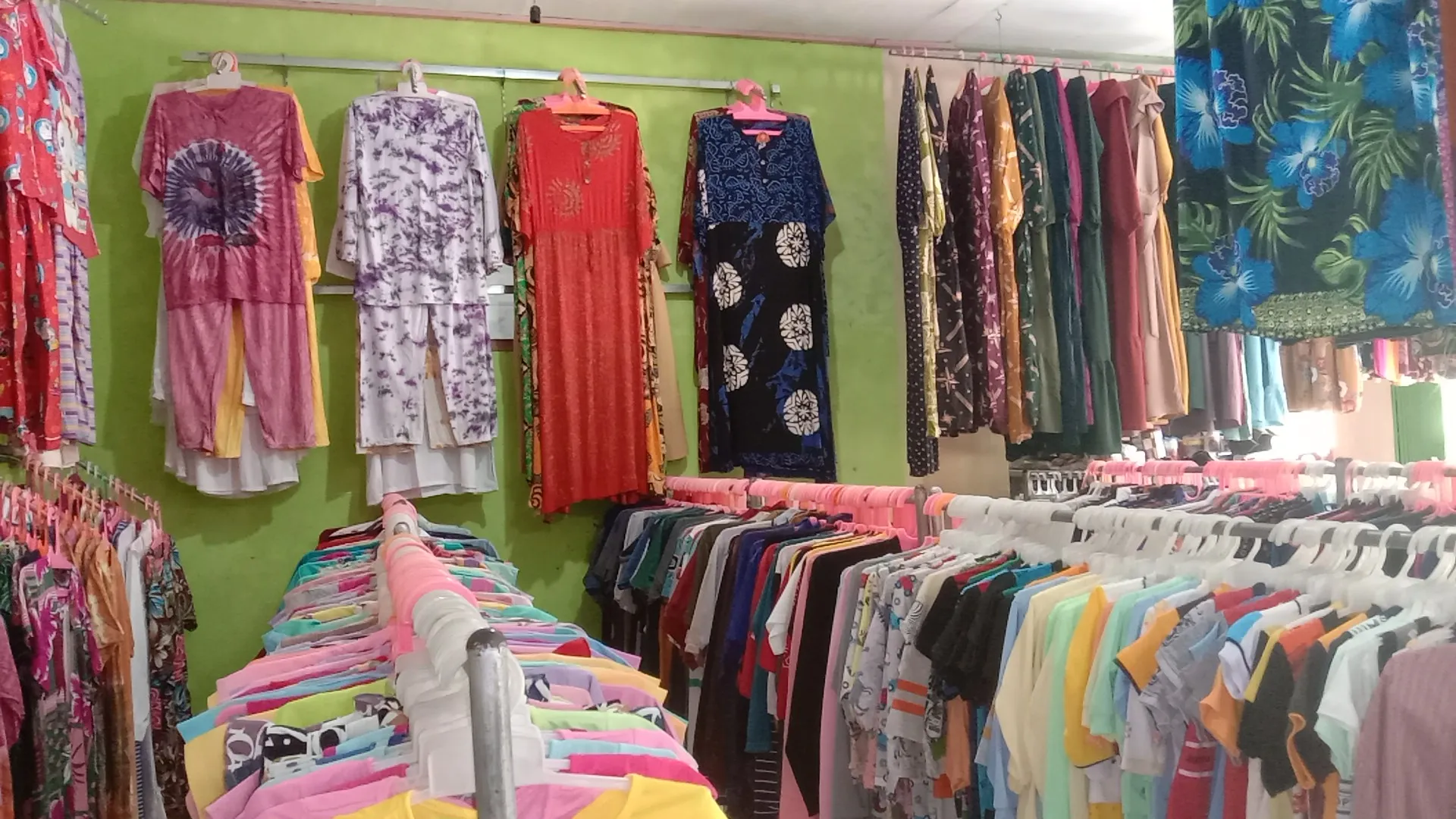 Toko Baju Bu Kini