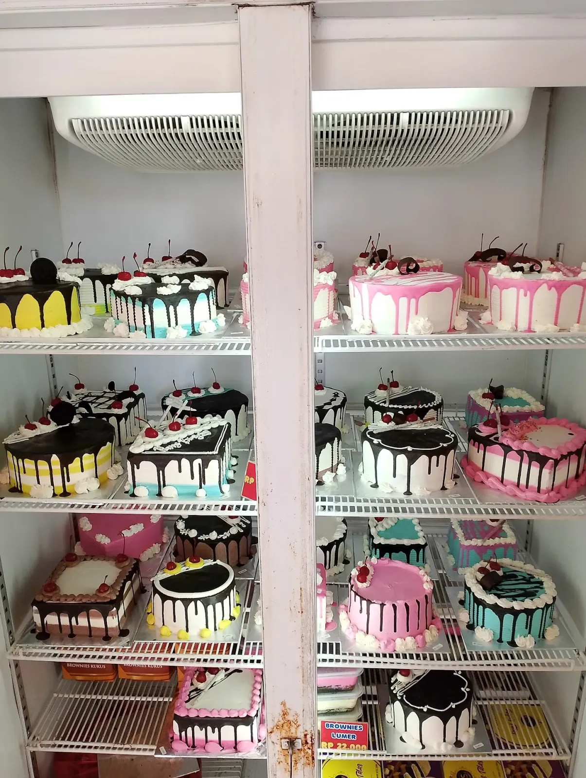 Toko bolu Risma Cake