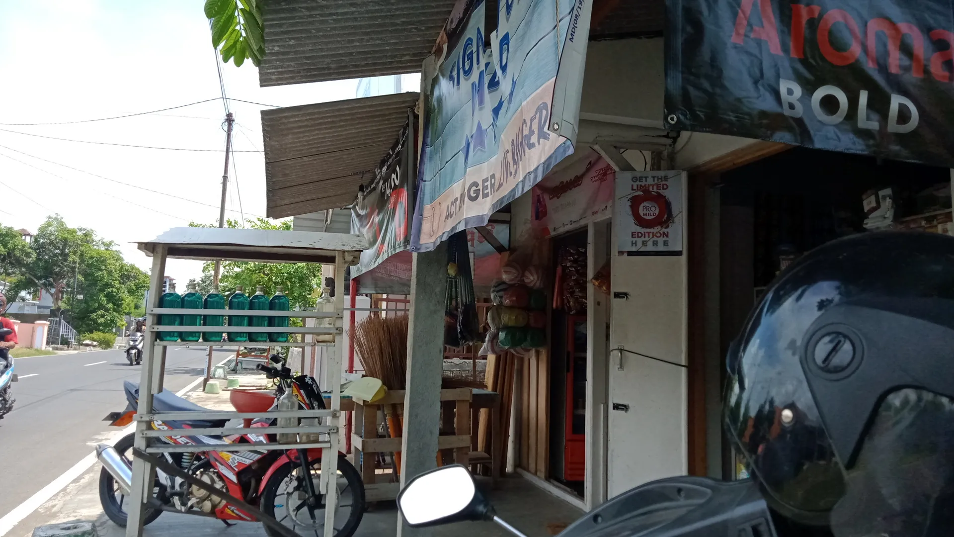 Bu Nani's Store