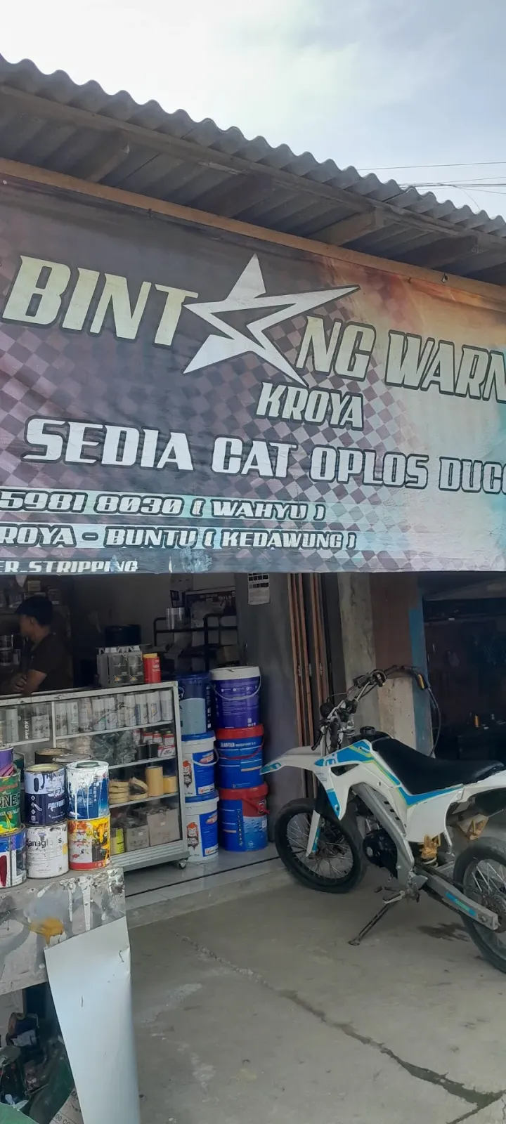 TOKO CAT BINTANG WARNA