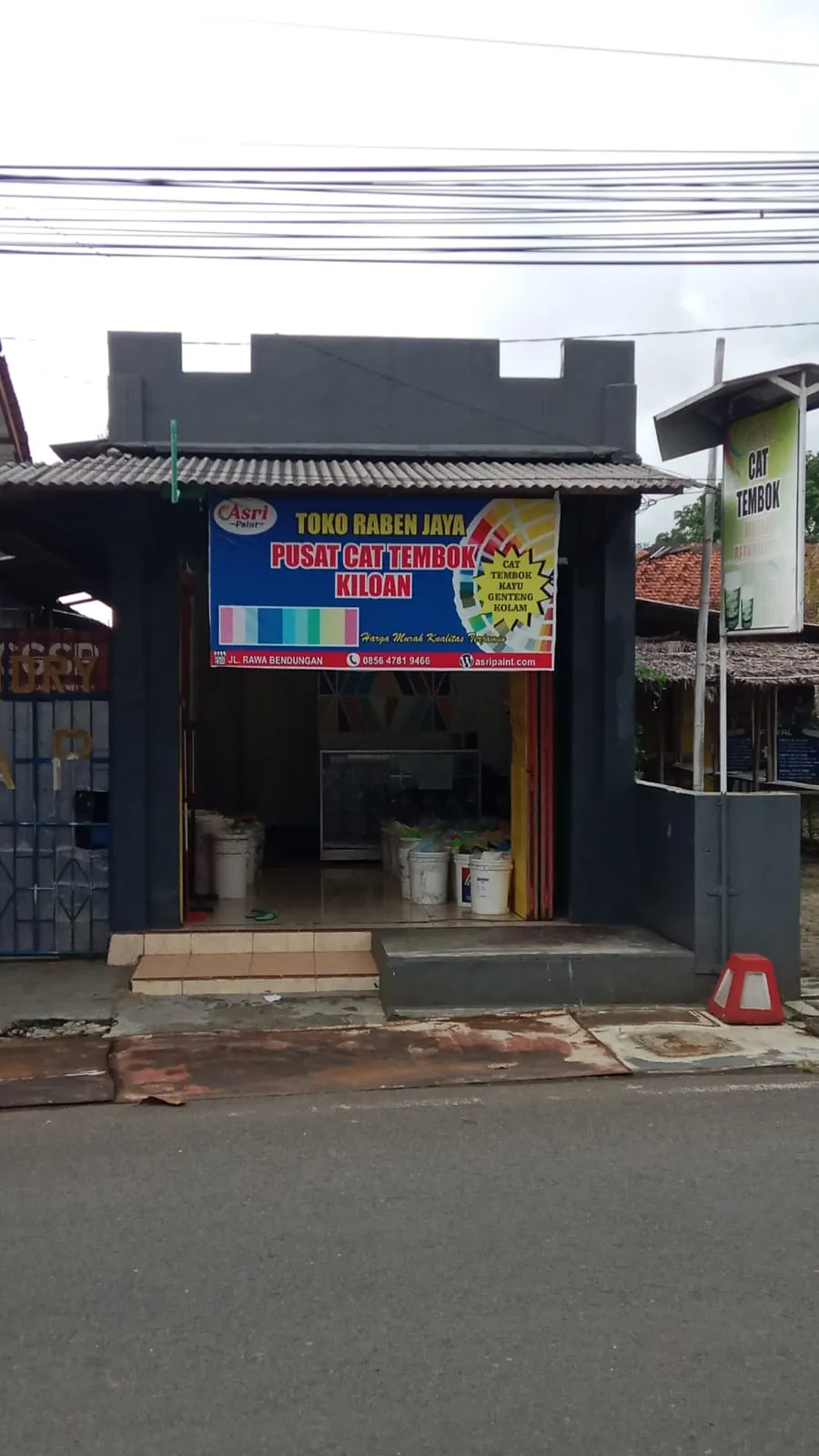 Toko Cat Kiloan Raben Jaya
