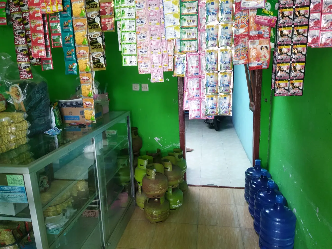 Toko El&SS mart
