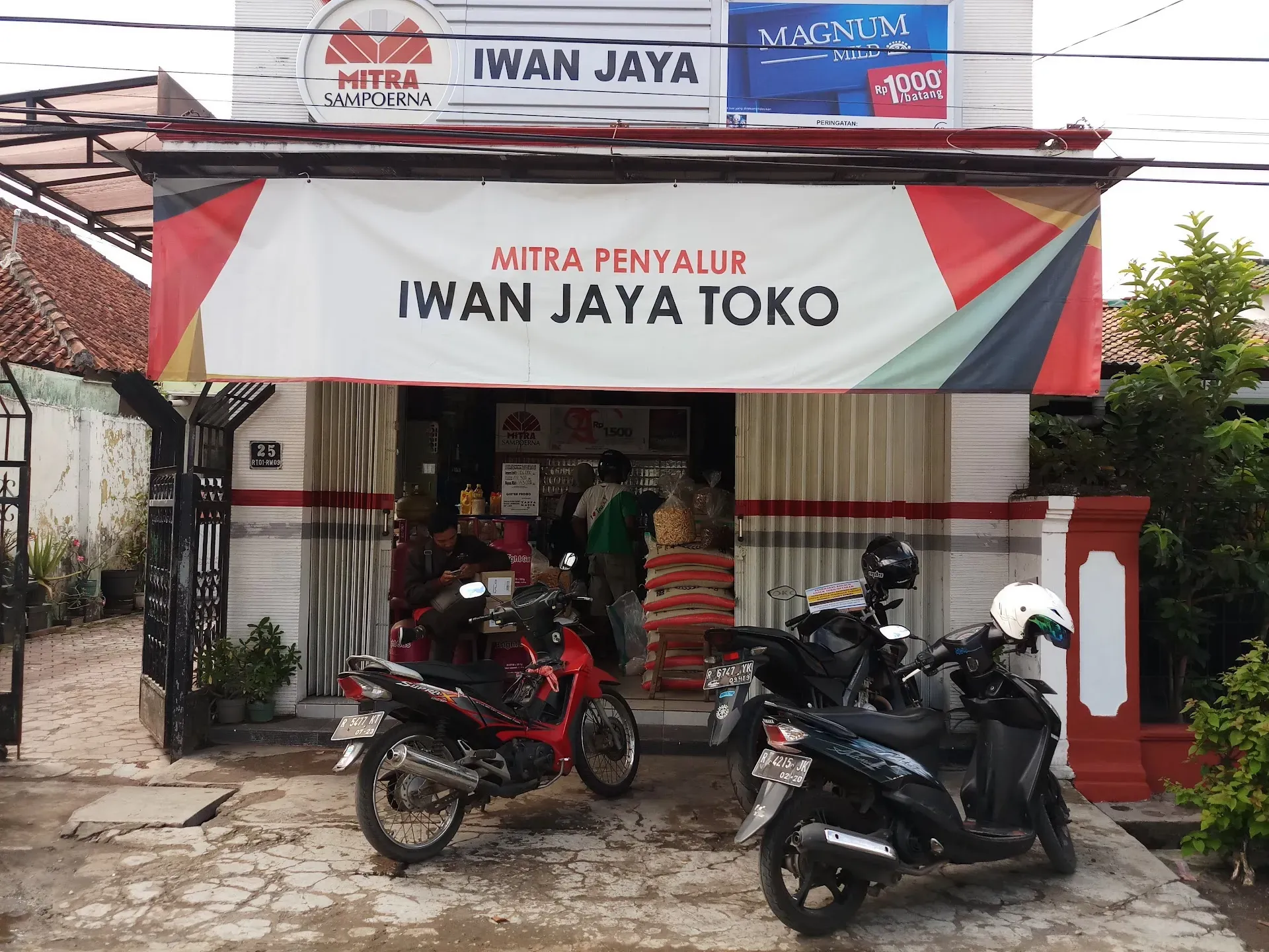 Toko Iwan Jaya