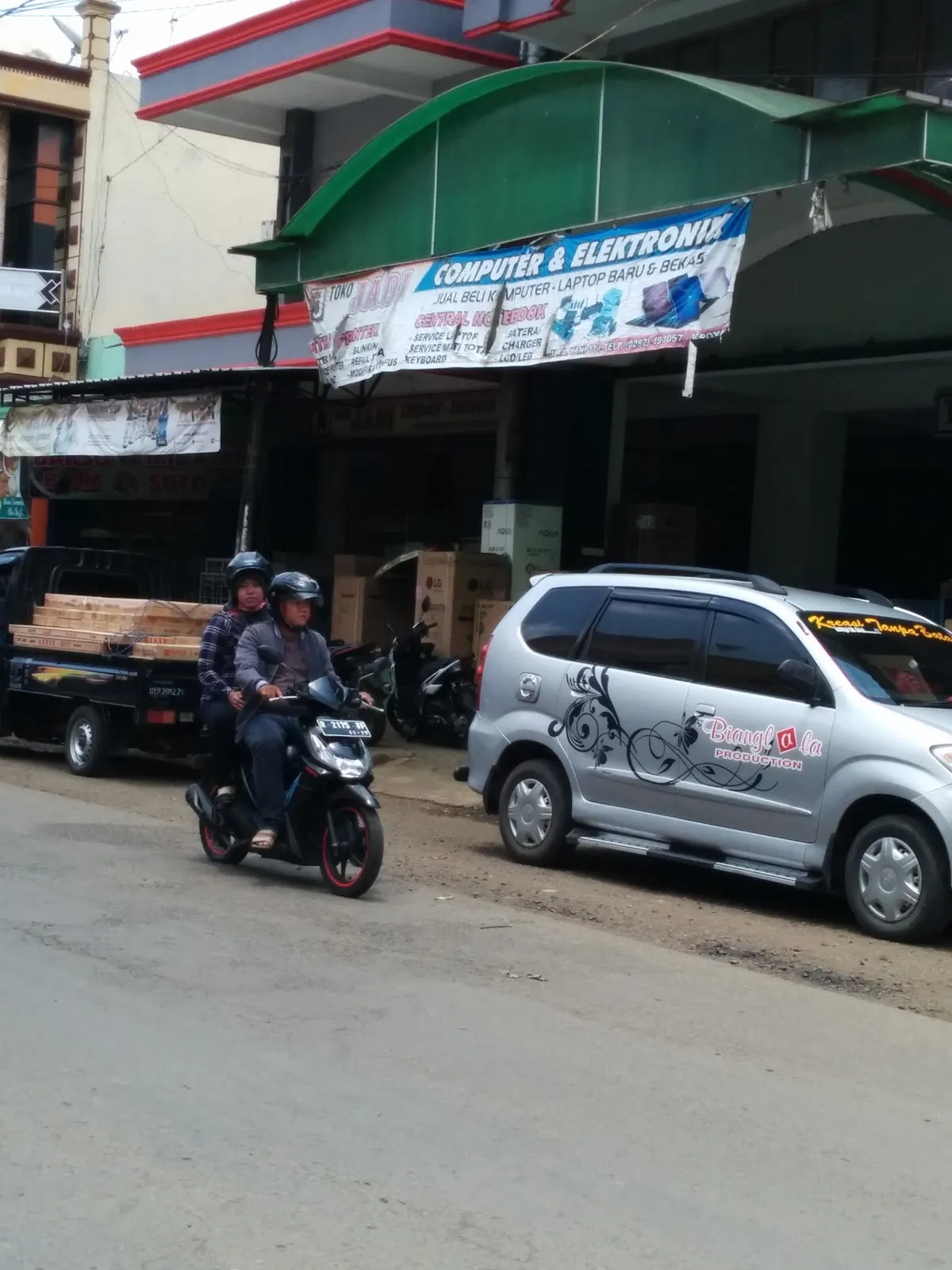 Toko Jadi Elektronik dan Mebel