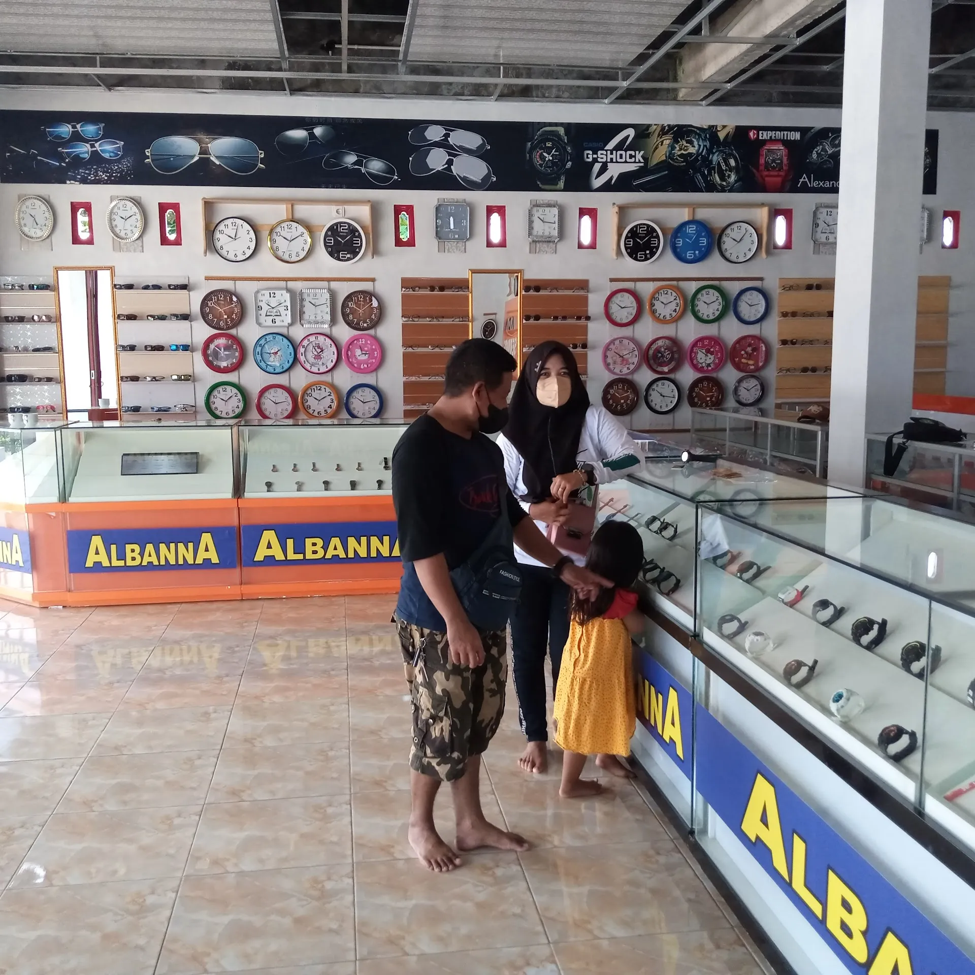 TOKO JAM DAN HP ALBANNA 2 SERVICE JAM-KACAMATA-HP-TIMBANGAN